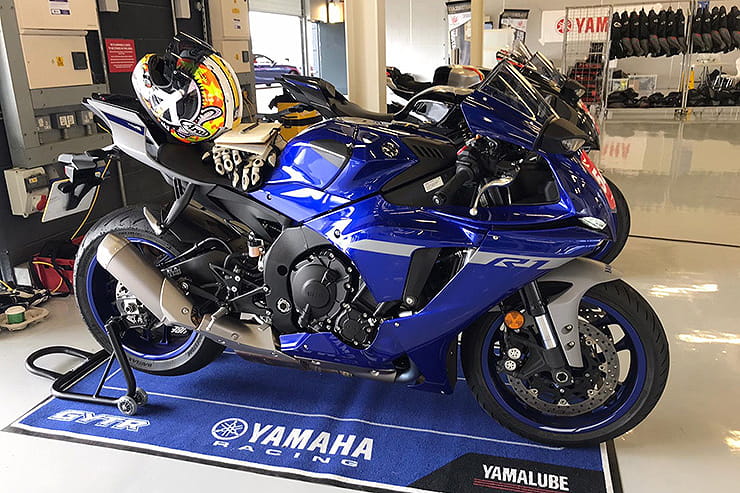 We examine the 2020 Yamaha YZF-R1 rider modes at Silverstone to find out what difference rider modes make and how they improve your riding and enjoyment?