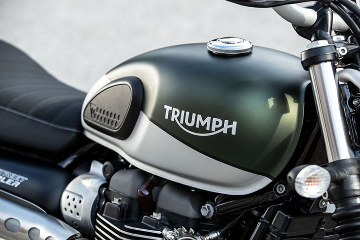 Triumph Street Scrambler 2017 Review Used Guide_11