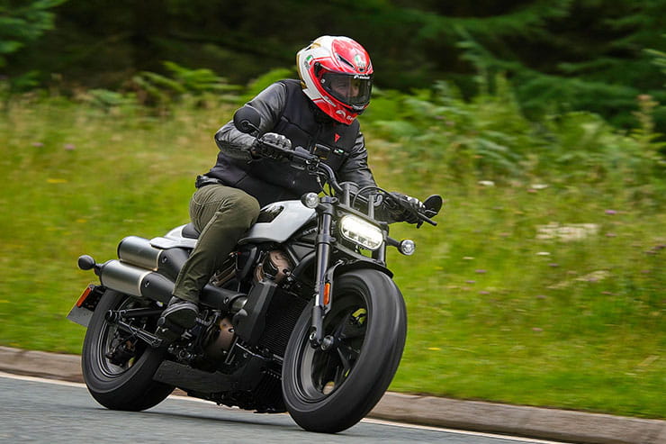 Harley Davidson Sportster S 2021 Review Price Spec_013