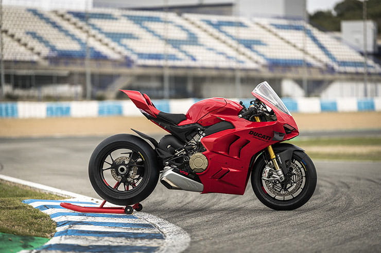 Ducati Panigale V4S 2022 Review Price Spec_063