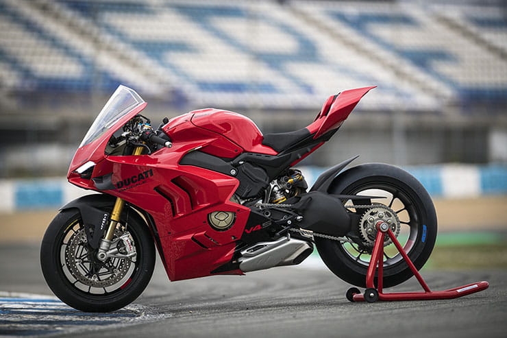 Ducati Panigale V4S 2022 Review Price Spec_067
