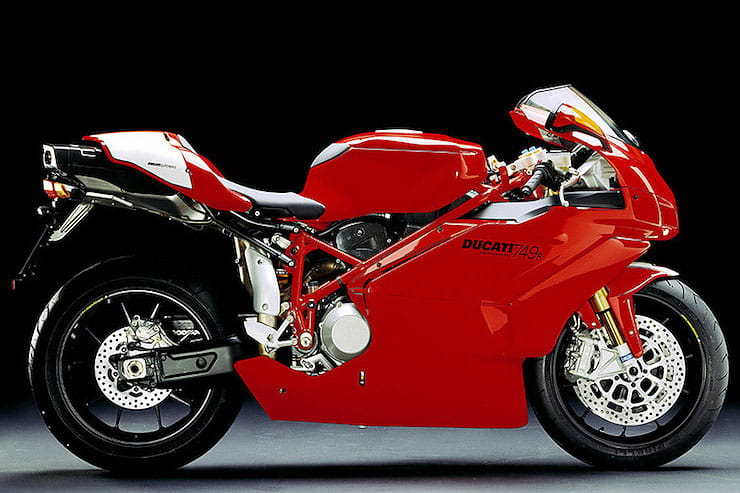 Ducati 749R 2004 Review Used Price Spec_02