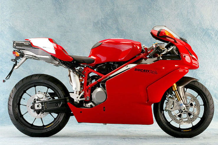 Ducati 749R 2004 Review Used Price Spec_07