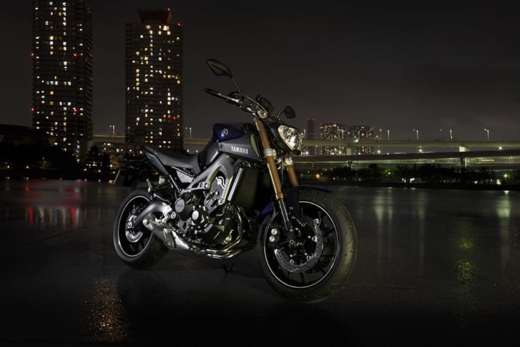 Yamaha MT-09 2013 2017 Review Used Price Spec_09