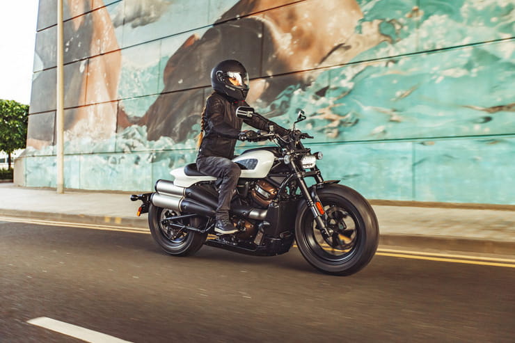 Harley-Davidson Sportster S 2022 Details Price Spec_12