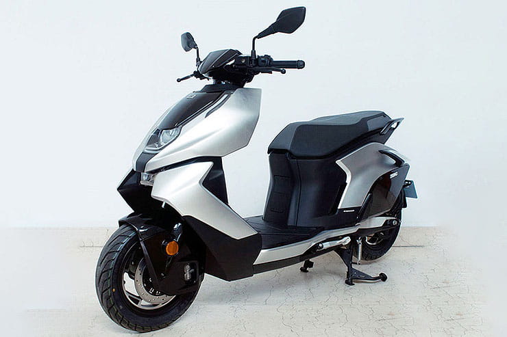 CFMoto Zeeho Cyber electric scooter_01