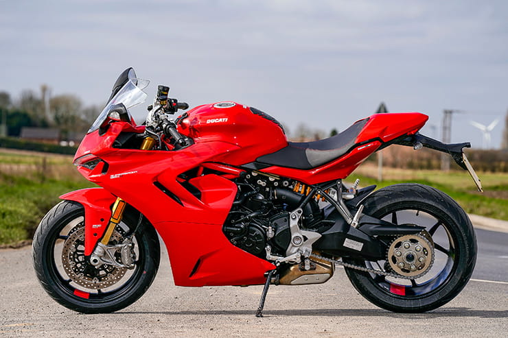04_Ducati Supersport 2021_LOW