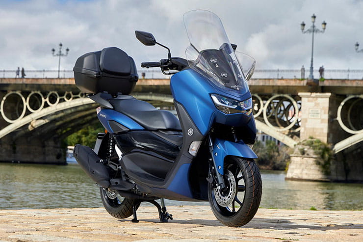 2021 Yamaha NMAX 125 Review Price Spec (128)