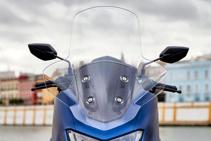 2021 Yamaha NMAX 125 Review Price Spec (129)