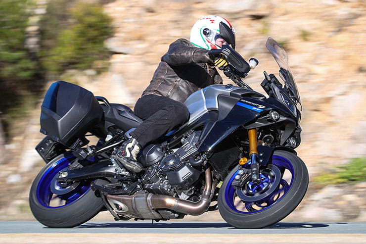 2021 Yamaha Tracer 9 GT Review Price Spec (49)