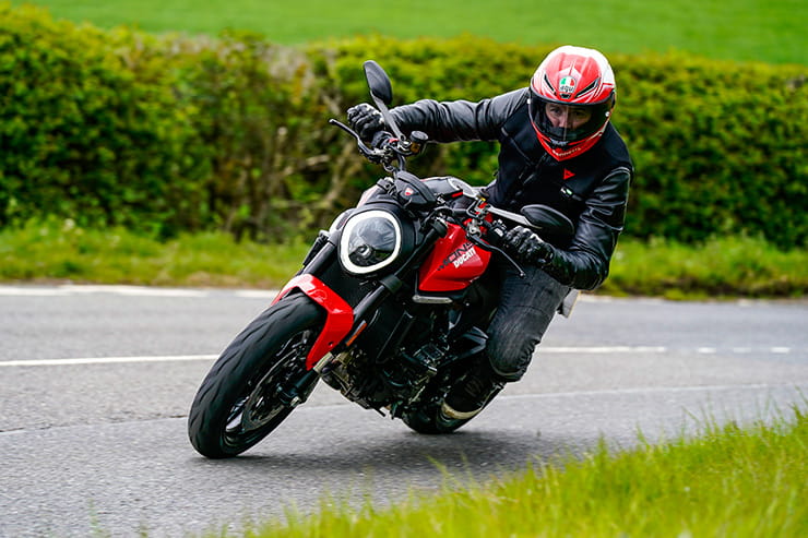 Ducati Monster 2021 Review Price Spec_69
