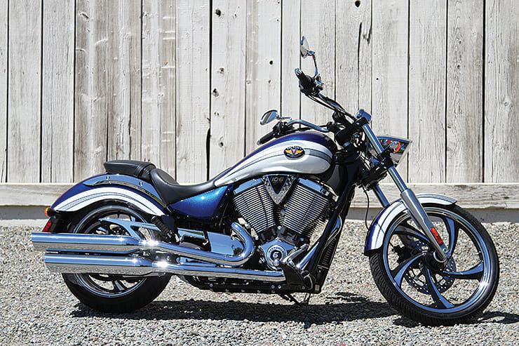 Victory Vegas 2003 Used Review Price Spec_11
