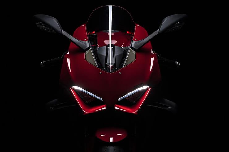 Ducati Panigale V4 2022 News Details Price Spec (1)