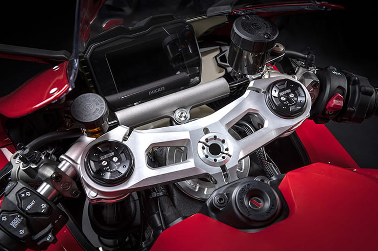 Ducati Panigale V4 2022 News Details Price Spec (9)