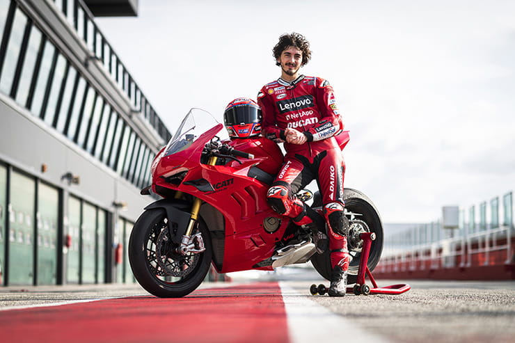Ducati Panigale V4S 2022 News Details Price Spec (7)