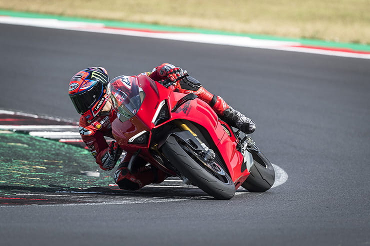 Ducati Panigale V4S 2022 News Details Price Spec (9)