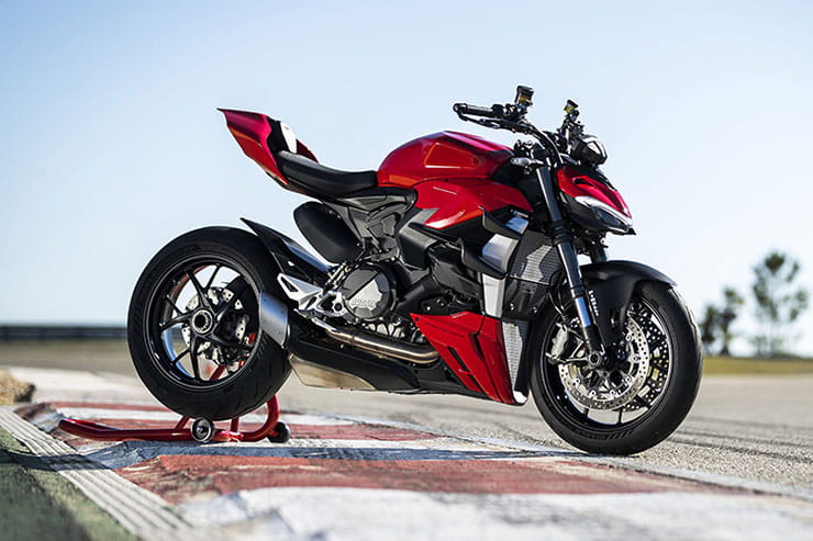 Ducati Streetfighter V2 2022 Review Details Price Spec_103
