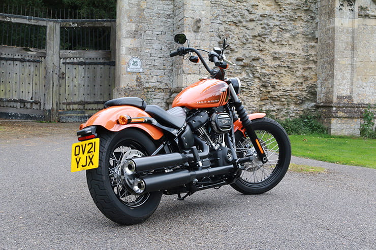 2021 Harley-Davidson Street Bob 114 Review Details Price Spec_064