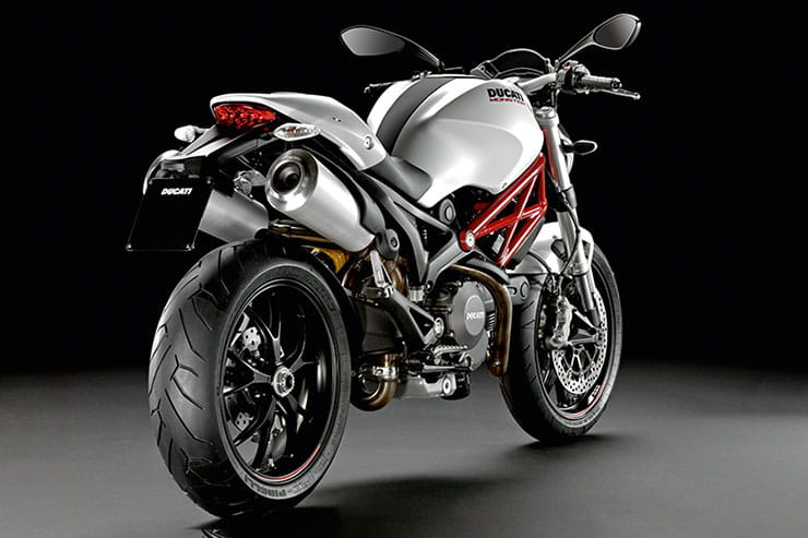 Ducati Monster 796 2011 Review Used Price Spec_04
