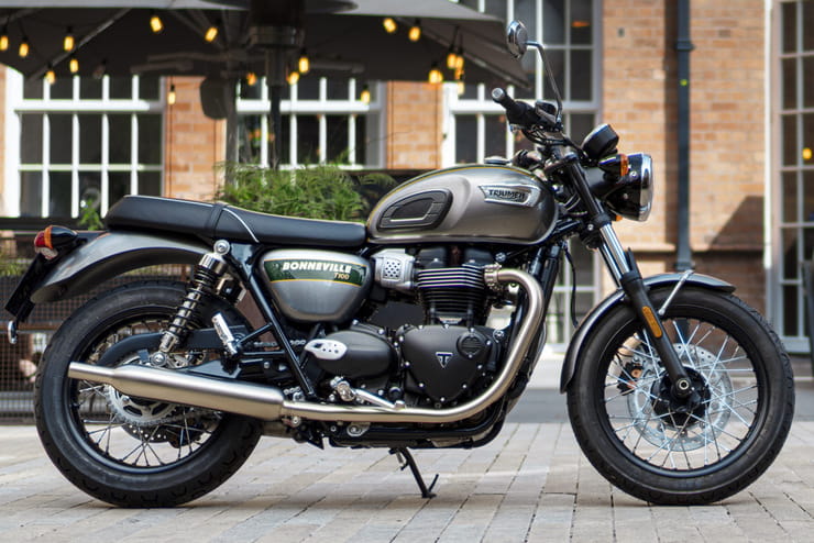 Triumph launches Gold Line limited editions_t100