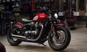 Triumph launches Gold Line limited editions_thumb