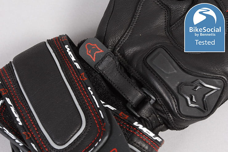 Wolf Titanium Outlast Waterproof Gloves Review_005