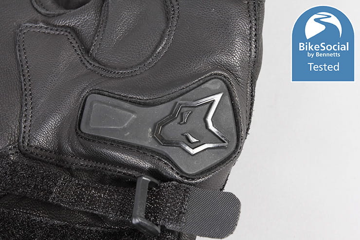 Wolf Titanium Outlast Waterproof Gloves Review_009