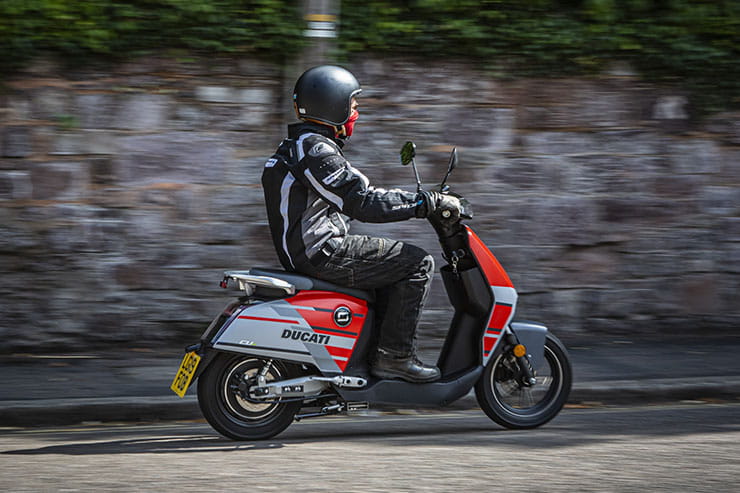 Super Soco CUx Ducati 2021 Review Spec Price_53