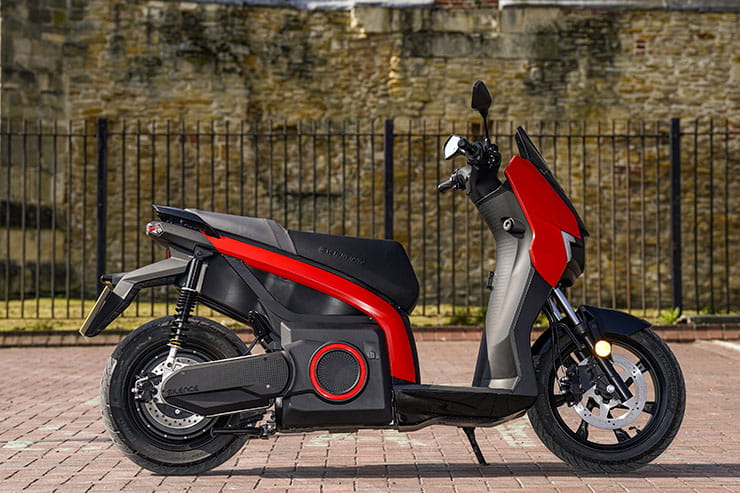 2022 Seat MO Electric Scooter Review Price Spec_09