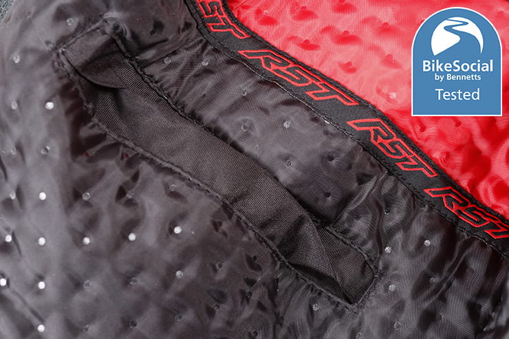 RST Tracktech Evo 4 review two piece leathers_07