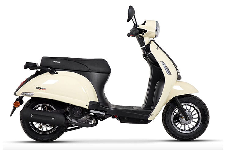 Top 10 500cc Scooters for 2022_02