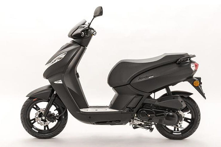 Top 10 500cc Scooters for 2022_05