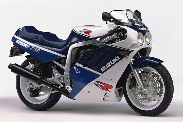 30 Years of the GSX-R750 Top 10 Models_02