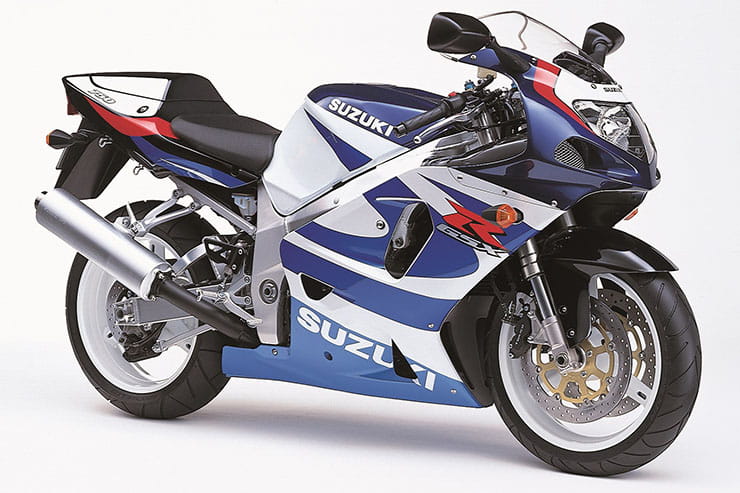 30 Years of the GSX-R750 Top 10 Models_06