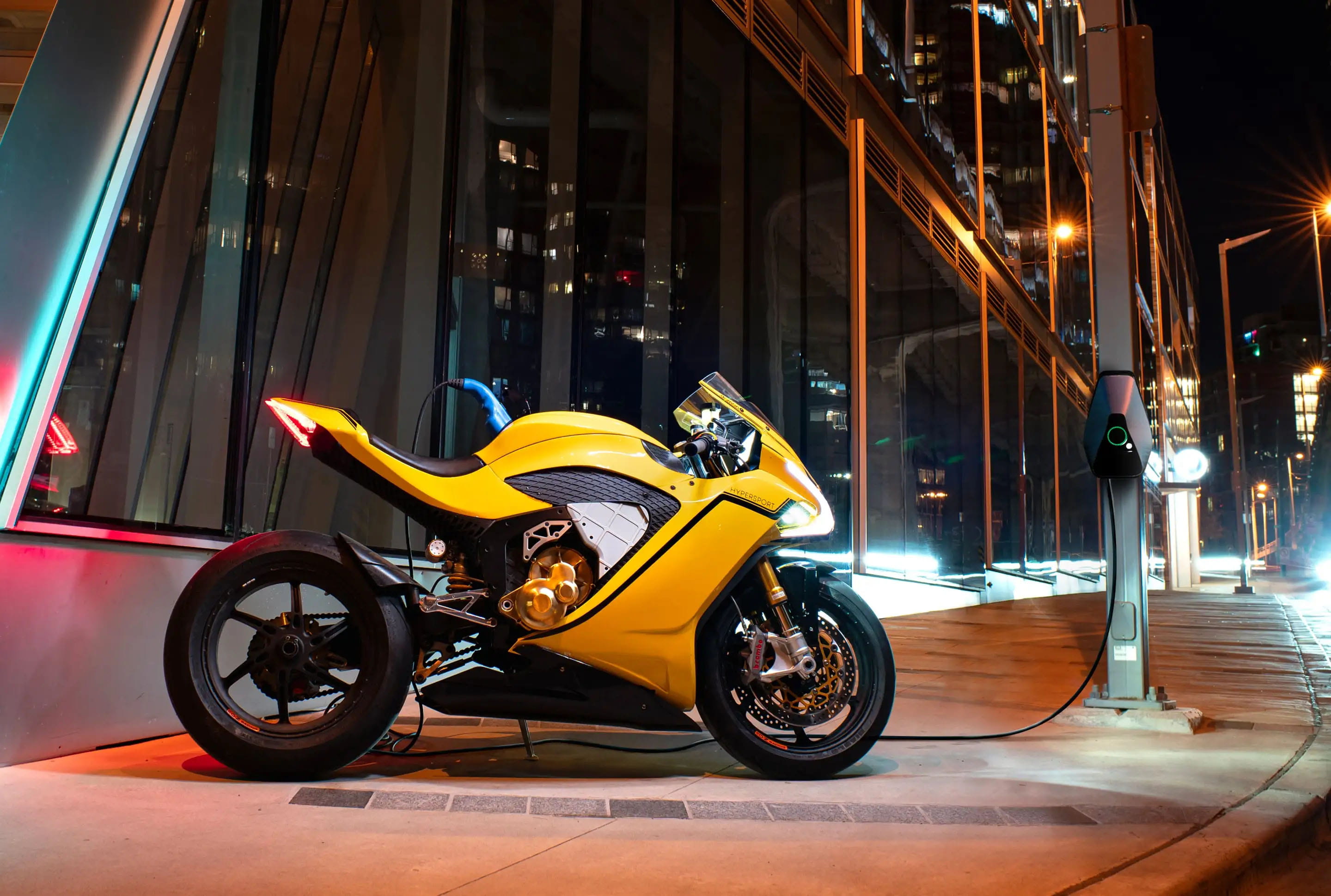 Why electric Damon Motorcycles can live up to hype_01