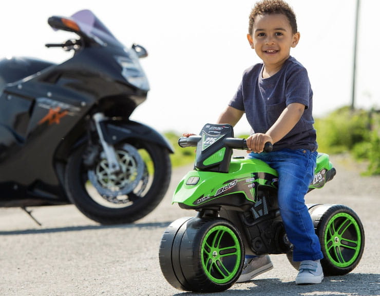 Best first motorbikes for children_03