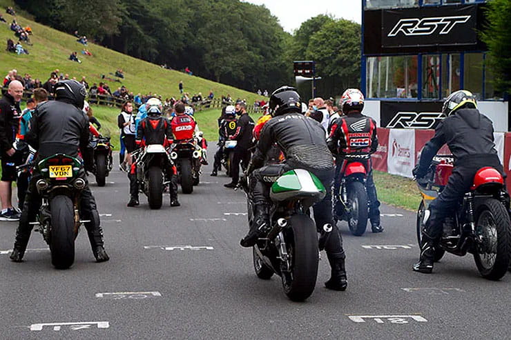 Olivers Mount Racing Calendar Circuit Tickets TV Coverage_09