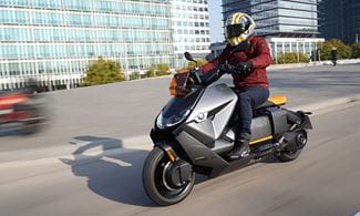 2022 BMW CE 04 Electric Scooter Review Price Spec Details_thumb