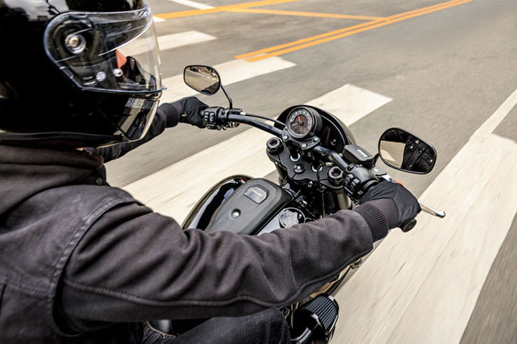 2022 Harley-Davidson LowRider S_02