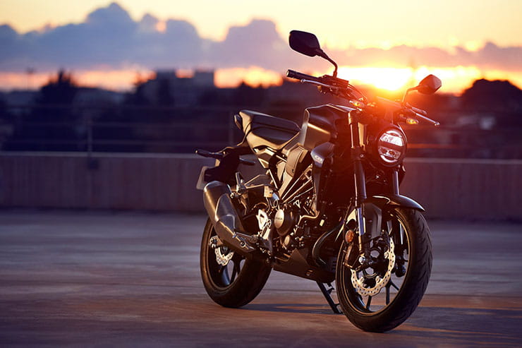 2022 Honda CB300R Details Price Spec_01