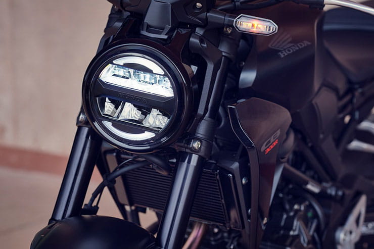 2022 Honda CB300R Details Price Spec_20