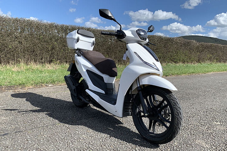 Sinnis Connect 125 Scooter 2022 Review Price Spec_13