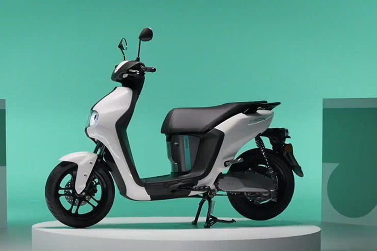 Yamaha Neo E-Scooter Electric Price Range Weight_01