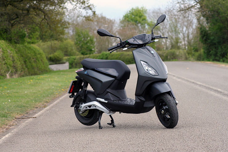 2022 Piaggio 1 Active Electric Scooter review price range_14