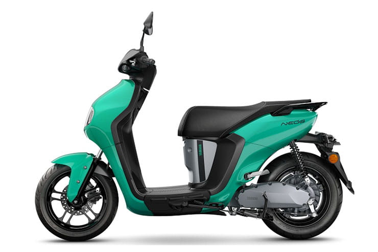 Best A1 Electric Scooters Mopeds Commuters_08