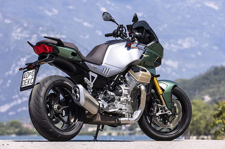 2022 Moto Guzzi V100 Mandello Review Price Spec_09