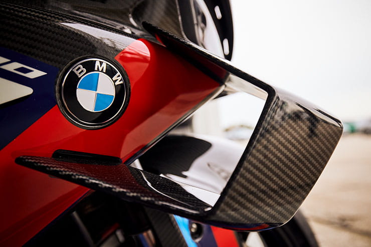 2023 BMW M1000RR Review Price Spec_05