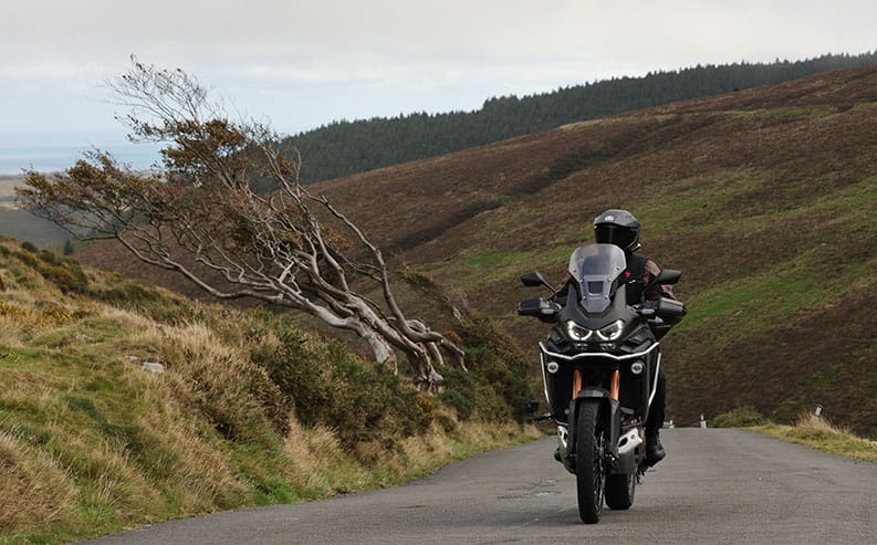 Motorcycle Island - Best roads on Isle of Man IOM_16