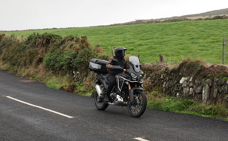 Motorcycle Island - Best roads on Isle of Man IOM_30
