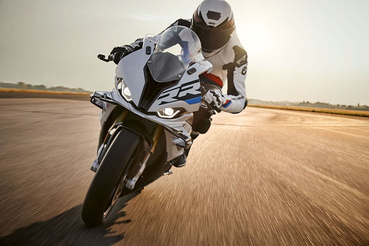 2023 BMW S1000RR Review Price Spec_02